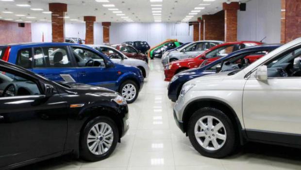 Kakšen davek se obračuna pri prodaji avtomobila?